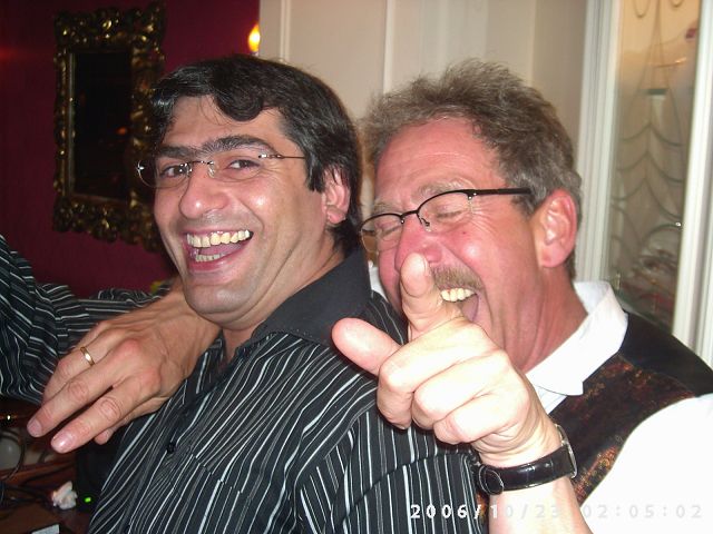 mit Jippi. Weltbester Klavierjongleur